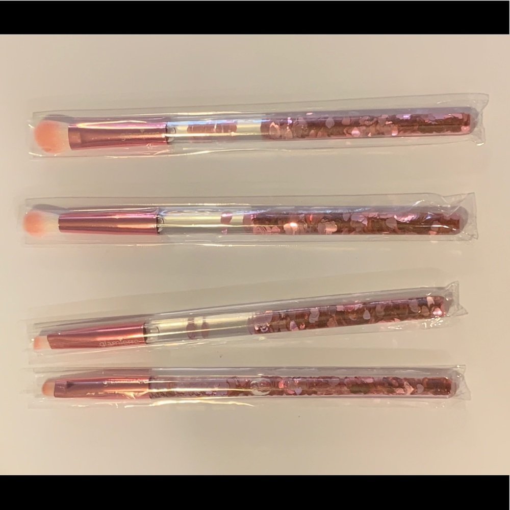 Glamierre - pink luxe glitter eye brush